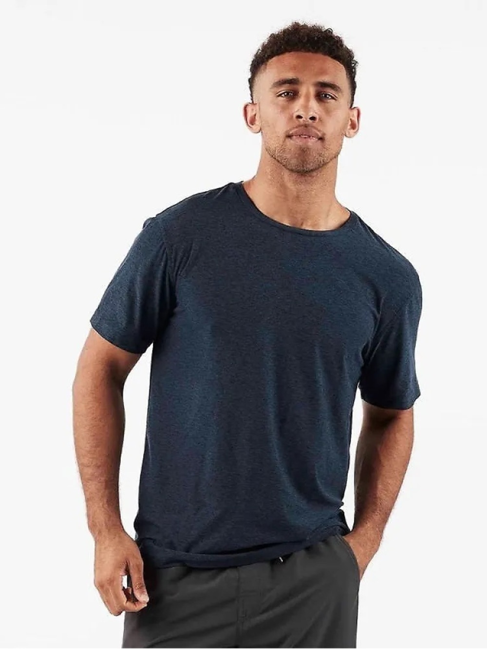Vuori Men’s Strato Tech Tee Short Sleeve Navy Heather V126